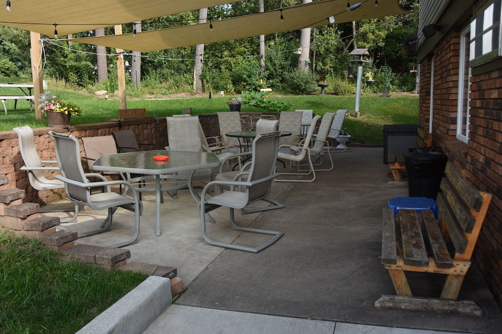 Campus Inn Motel - photo 20