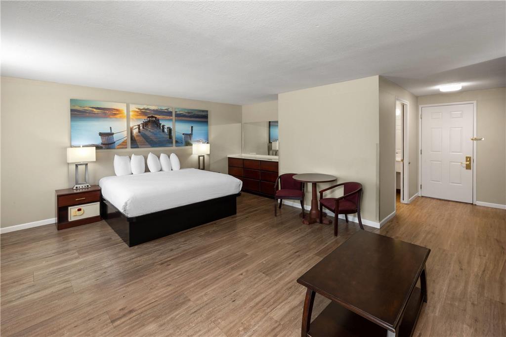 Days Inn by Wyndham Mountain Home - photo 38