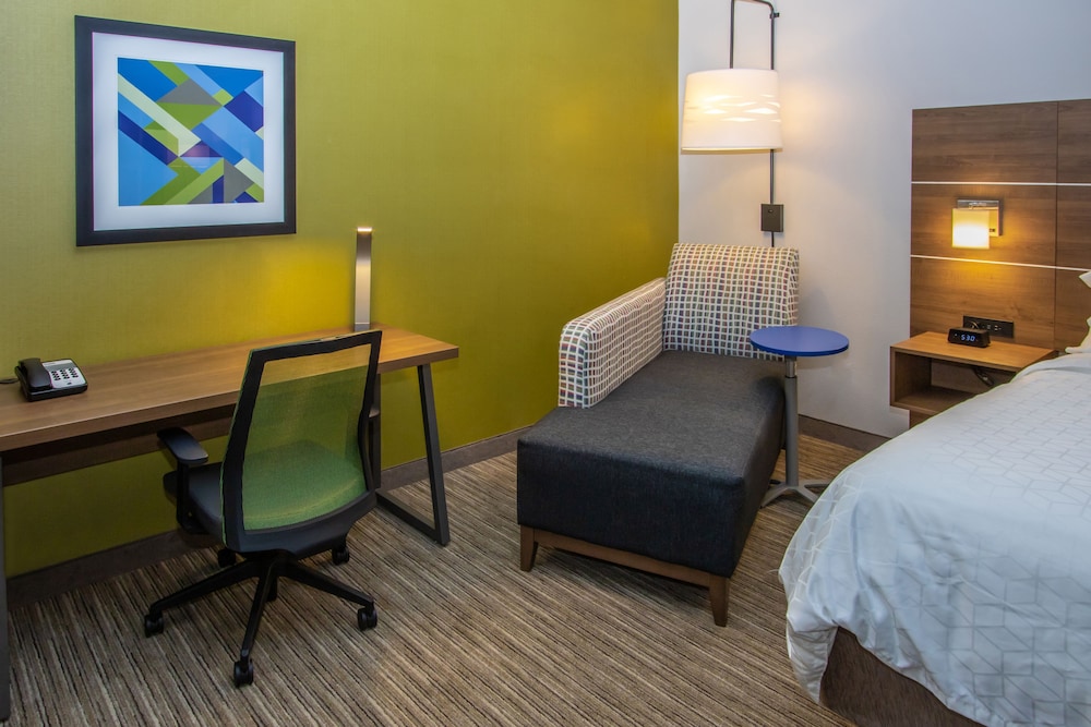 Holiday Inn Express Hotel & Suites Roseville Galleria Area by IHG - photo 24