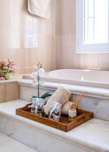 Villa MarA a Teresa — 4-Star Luxury Hotel in Malaga, Spain