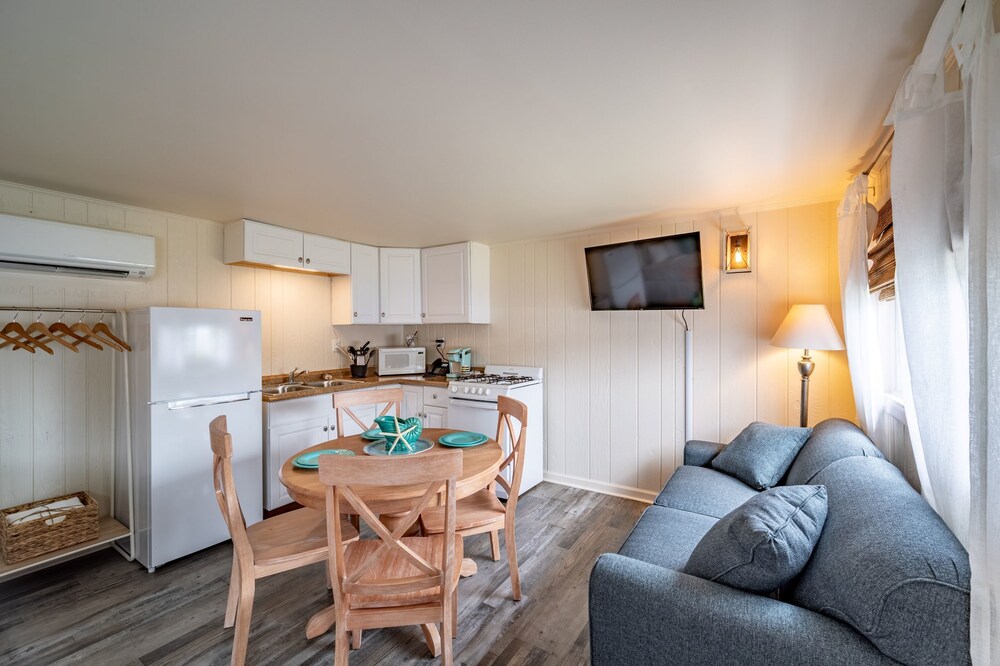 Ocean Glass Inn - photo 19