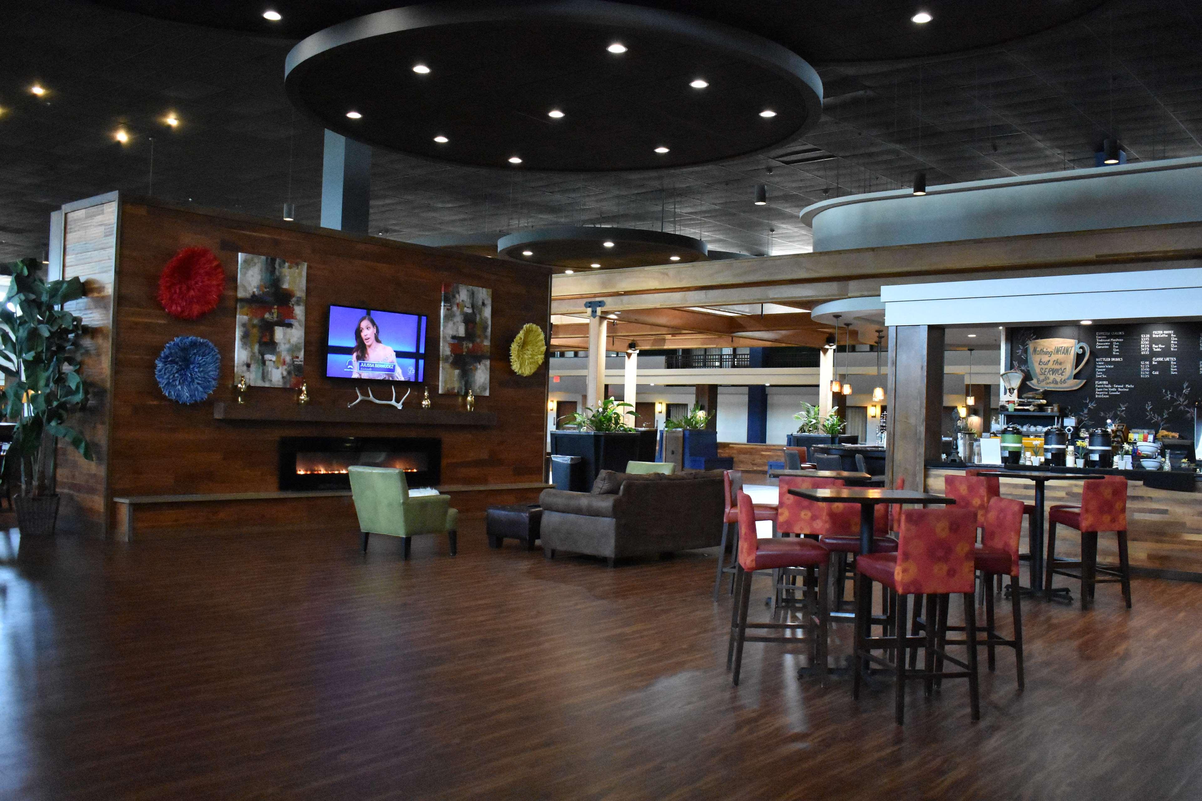 Ramada Plaza by Wyndham Omaha - photo 13