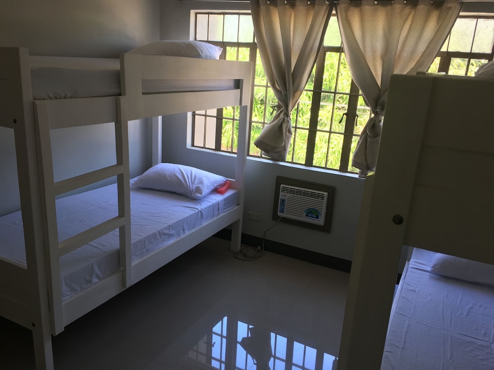Beinte Singko de Marso Apartments — Candon — photo 4