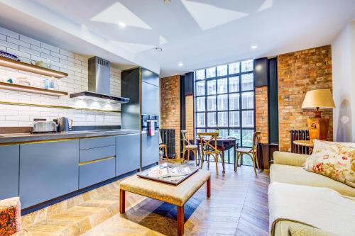 Pristine 1 Bed Studio in London by 53 Degrees Property Ideal for Long Term Stays Incredible Location — 4-Star Luxury Hotel in London, United Kingdom