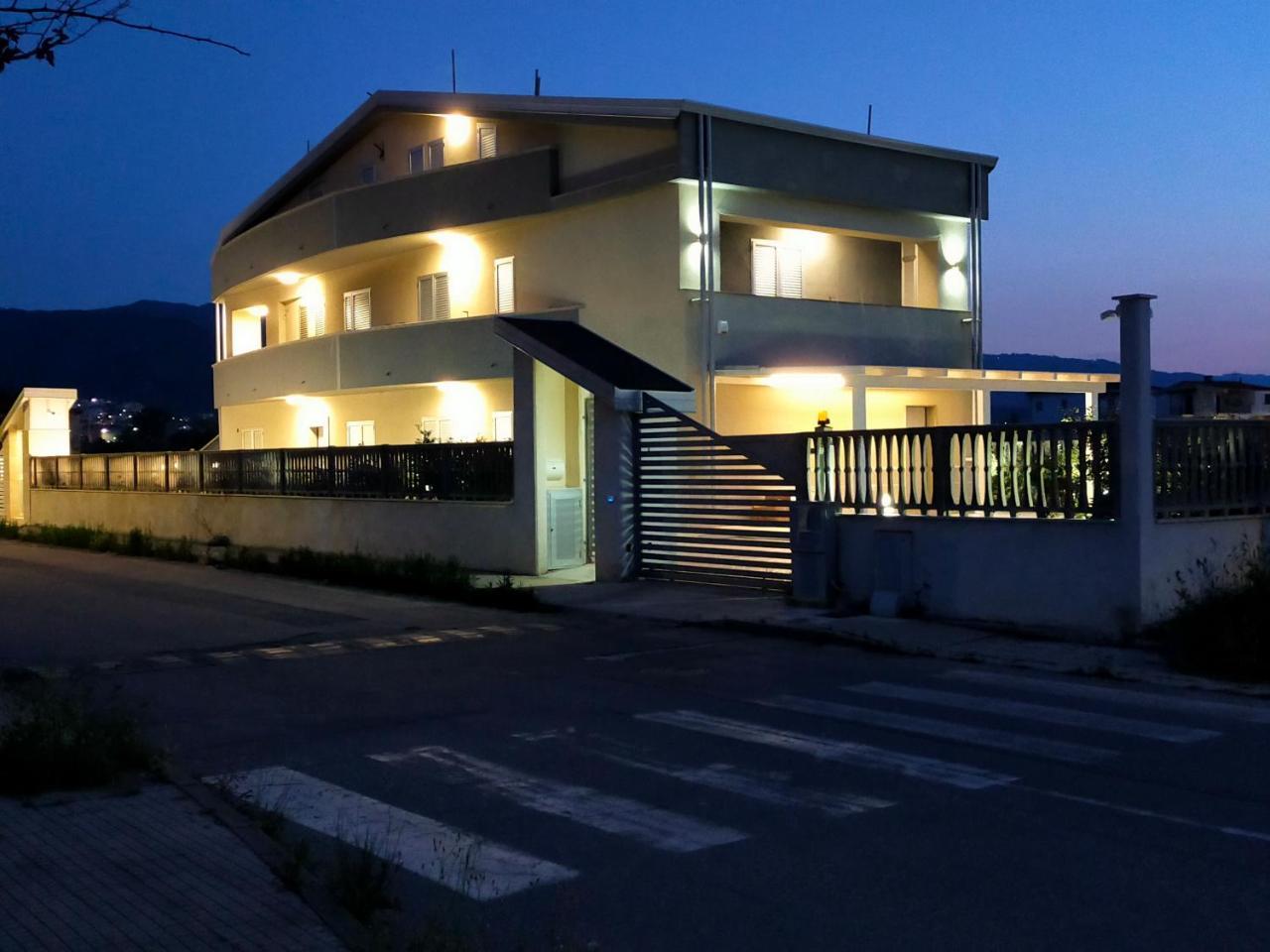 Frontemare - last minute hotel in Rossano
