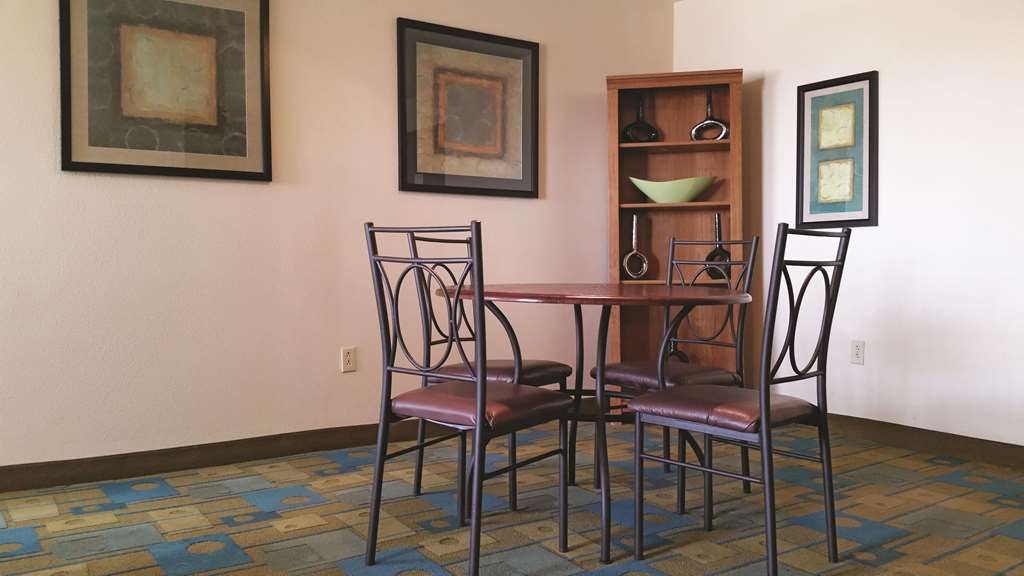 La Quinta Inn by Wyndham Albuquerque Airport - photo 32