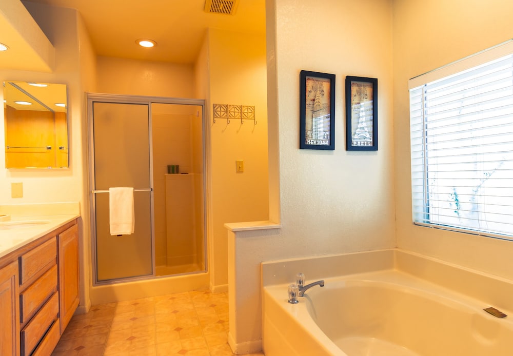 The Villas at Emerald Desert RV Resort - photo 31