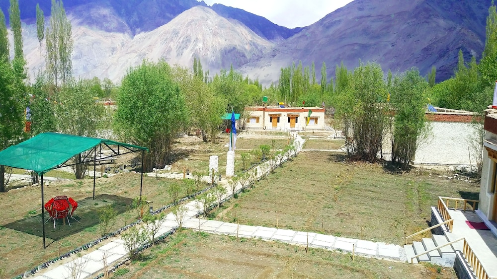 Lotus Eco Resort - last minute hotel in Leh