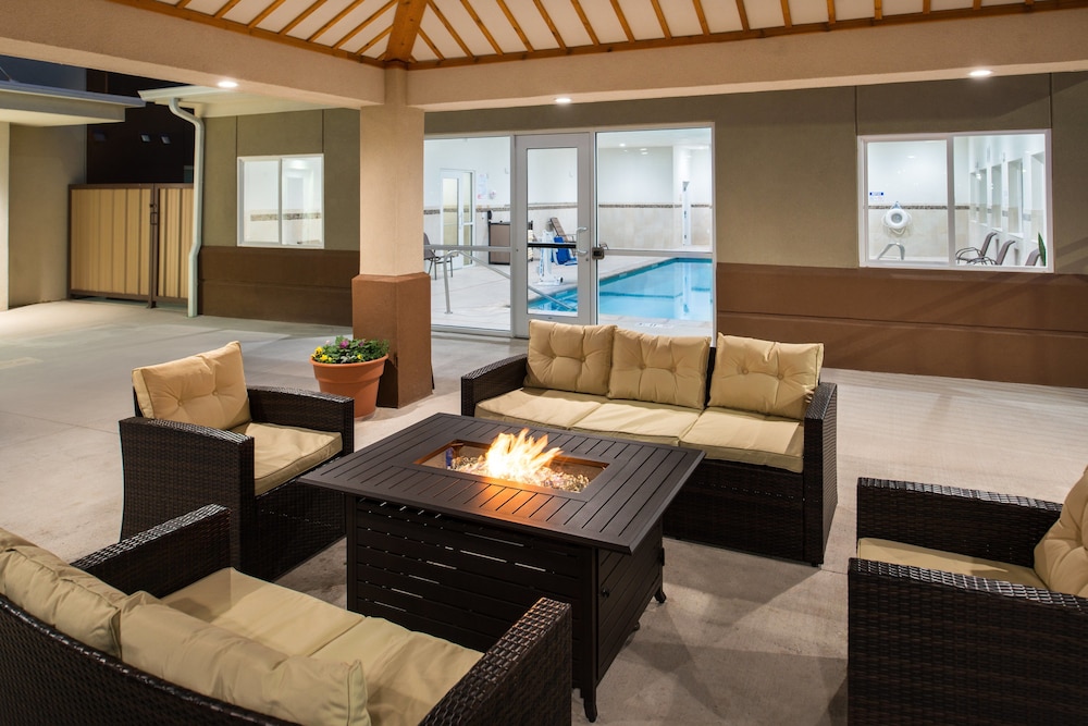 Candlewood Suites Carlsbad South by IHG - photo 48