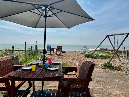 Beach front House — 4-Star Luxury Hotel in Pevensey, United Kingdom