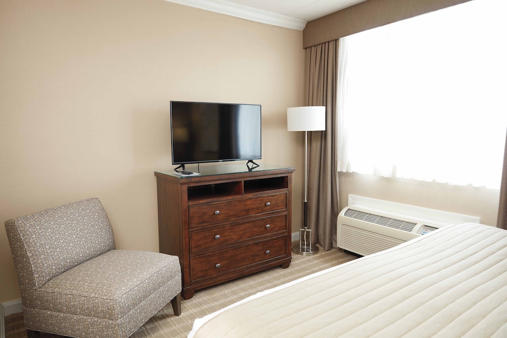 Ethan Allen Hotel - photo 9