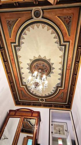Large patio 4 bedrooms 4 bathrooms of which 3 en suite — 4-Star Luxury Hotel in Barcelona, Spain