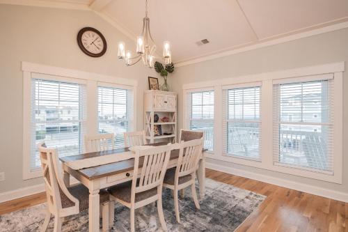 Pier Walker by Oak Island Accommodations - photo 41