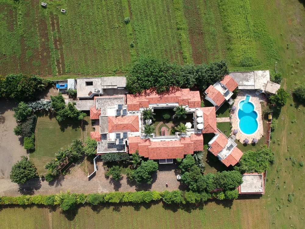 Asiatic Pride Resort — hotel in Dhari