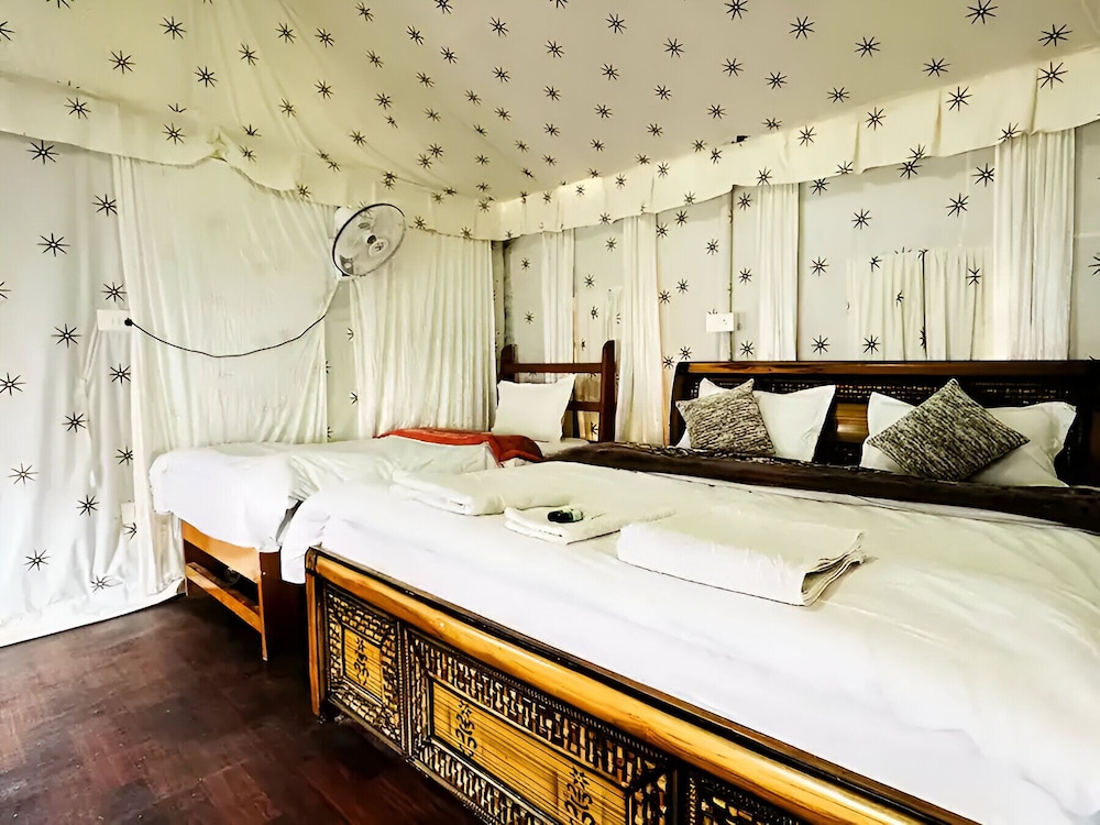 Hollywood Camps and Restaurant in Palampur, India