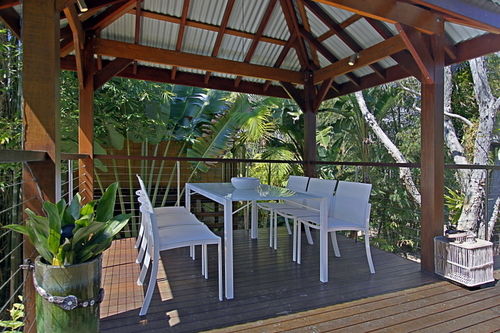 Blue Bliss — 4-Star Luxury Hotel in Byron Bay, Australia