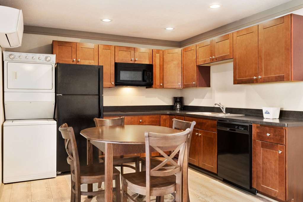 Days Inn by Wyndham Ocean City Oceanfront - photo 44