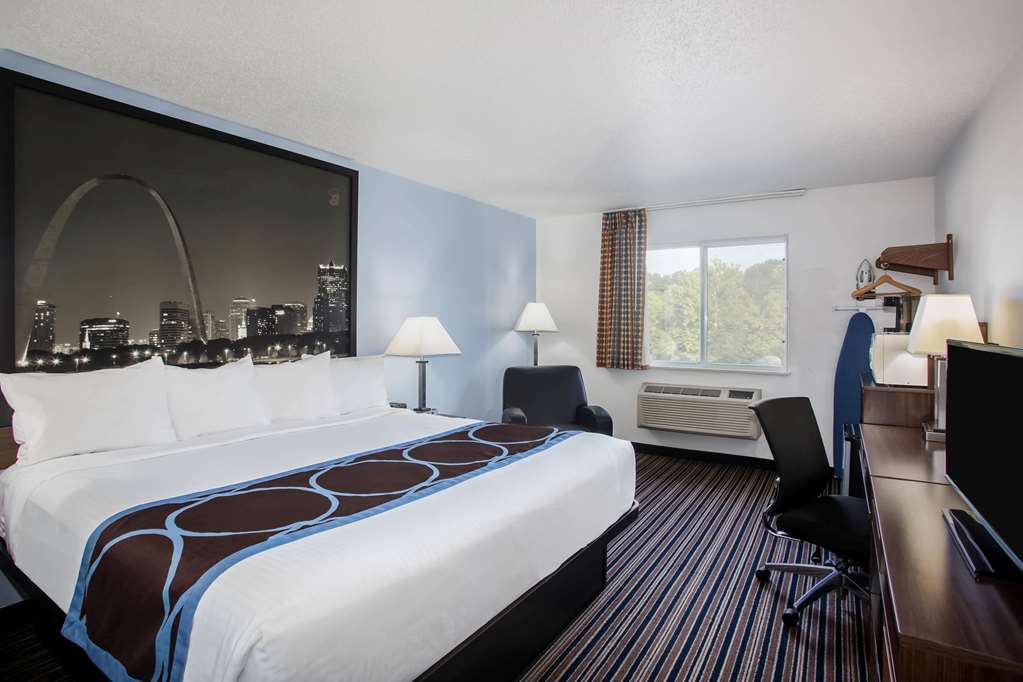 Super 8 by Wyndham Washington - photo 13