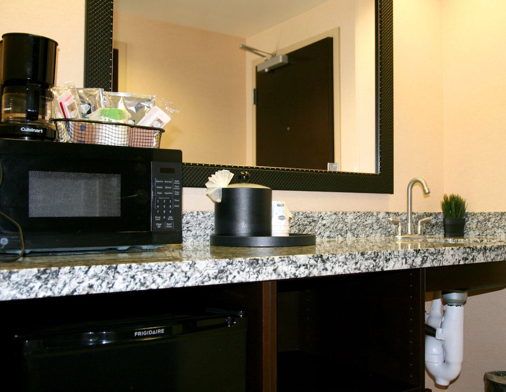 Hampton Inn & Suites Salt Lake City University Foothill Dr - photo 34