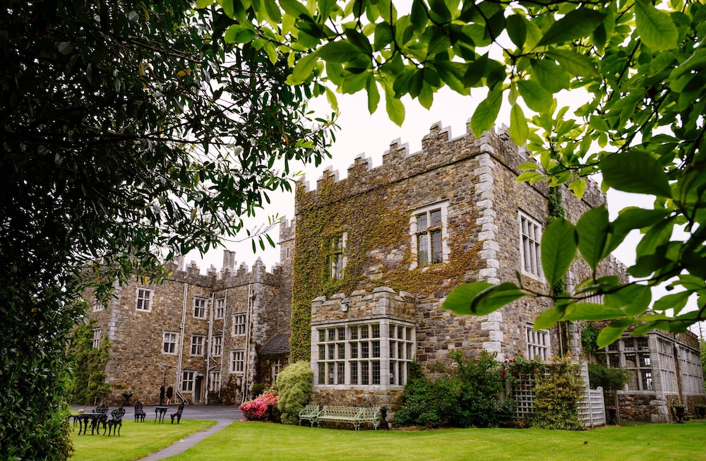 Waterford Castle — 4-Star Luxury Hotel in Waterford, Republic of Ireland