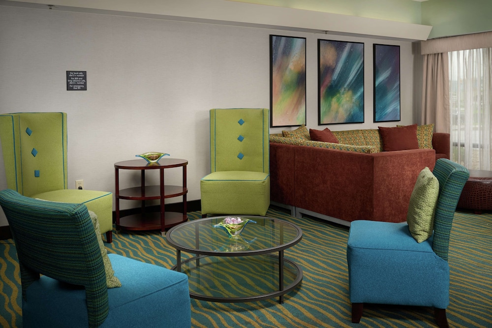 Hampton Inn Hanover - photo 3