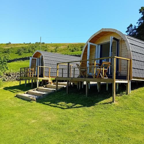 Coombs glamping pods — hotel in Danby
