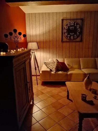 Gîte de l’ancienne école de Sommière in Onhaye, Belgium