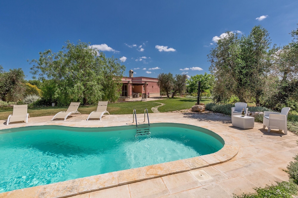 3536 Villa Le Majole by Perle di Puglia — 4-Star Luxury Hotel in Manduria, Italy