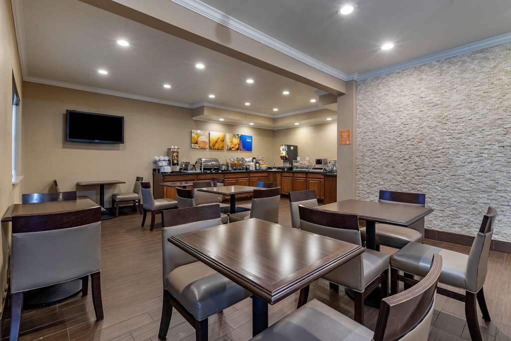 Comfort Inn & Suites Waterloo Cedar Falls - photo 27