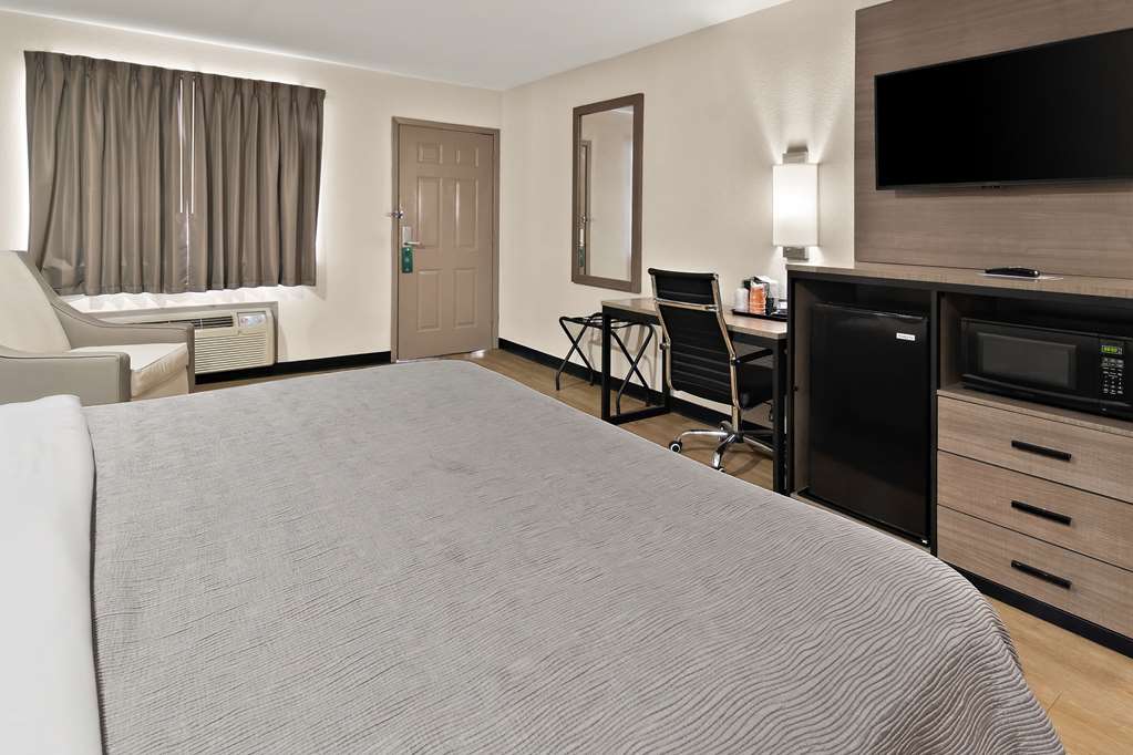 Quality Inn & Suites Weatherford - photo 22