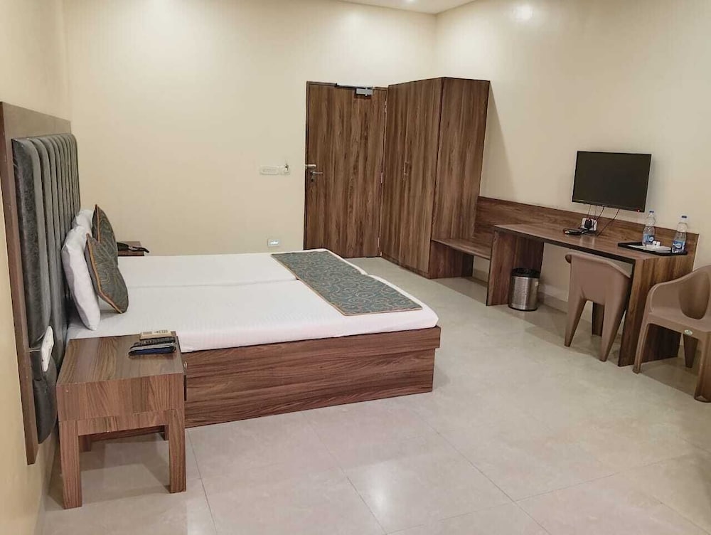 Hotel Sannidhi Emerald — Bhongir — photo 2