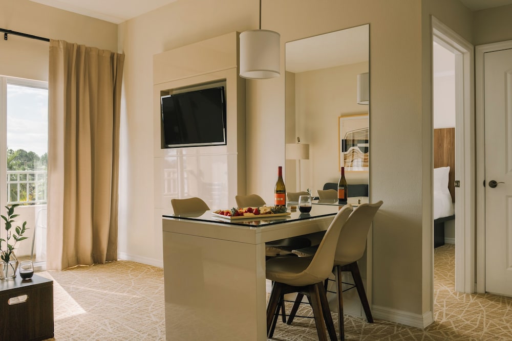 The Point Hotel & Suites by Sonder - photo 25