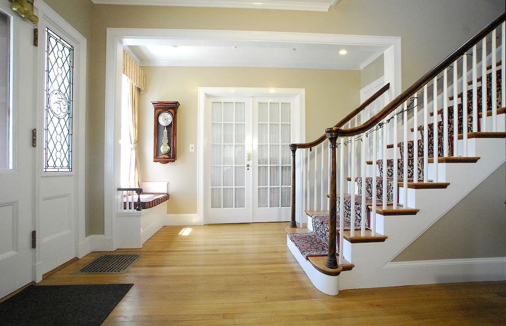 Brewster Inn — Dexter — photo 3