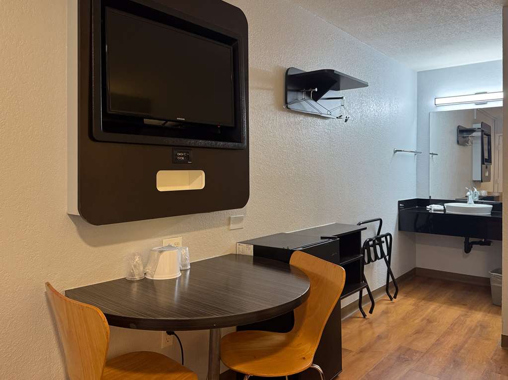 Motel 6 Simi Valley CA - photo 7