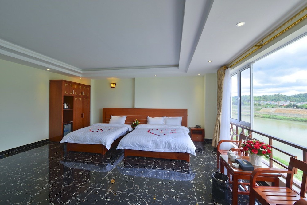 White Lotus — hotel in Lao Cai