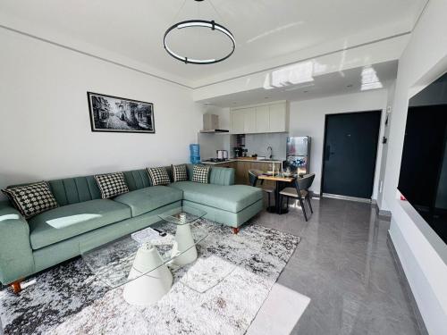Sky High 1BR Luxury Luxe