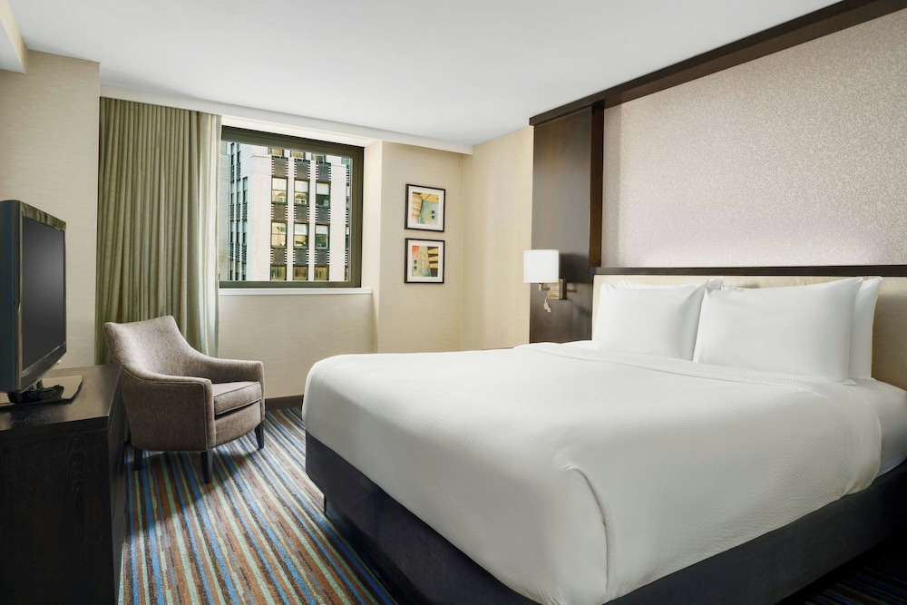 Courtyard by Marriott New York Manhattan Times Square - photo 10