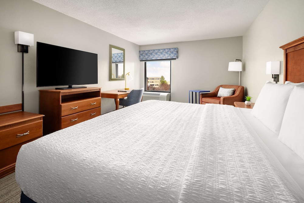 Hampton Inn Memphis Walnut Grove Baptist Hospital East - photo 6