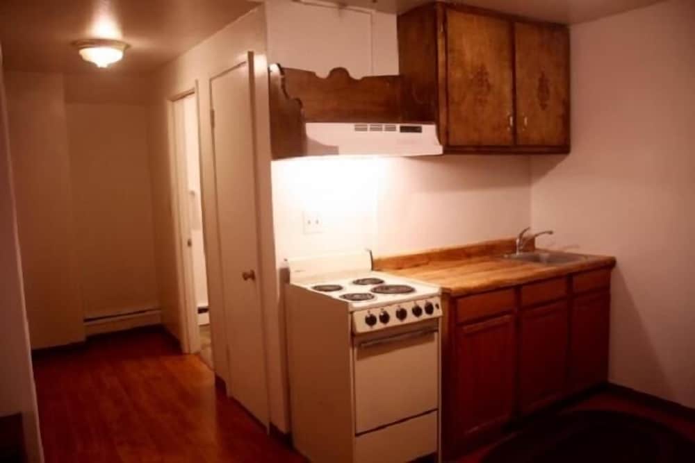 Econo Inn Anchorage - photo 18