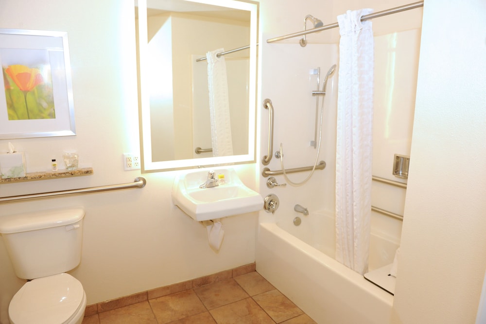 Candlewood Suites Santa Maria by IHG - photo 26