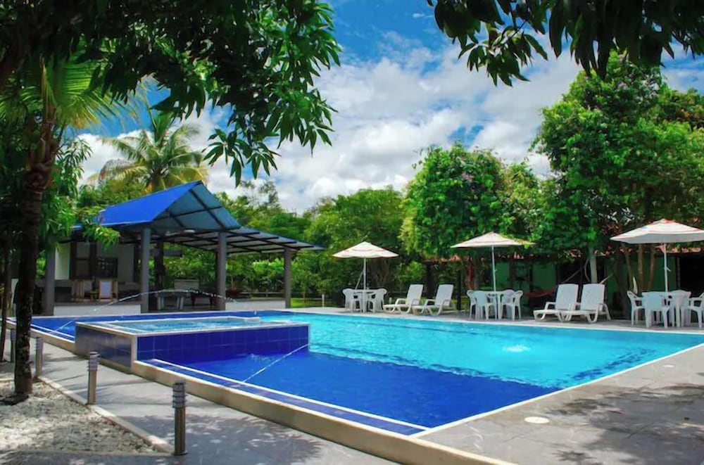 Finca club las palmas en Girardot in Girardot City, Colombia