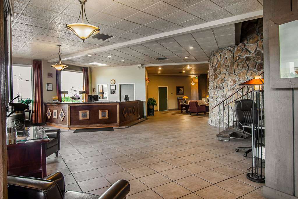 Quality Inn & Suites at Coos Bay - photo 6