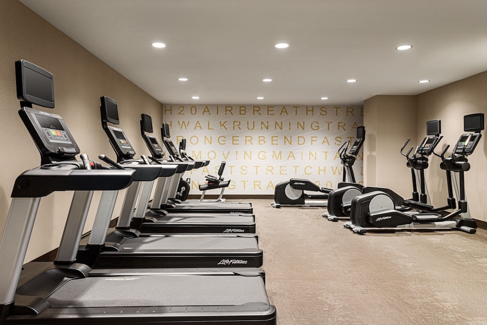 Residence Inn by Marriott New York JFK Airport - photo 29