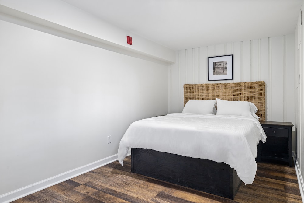 The Inn & More - photo 11