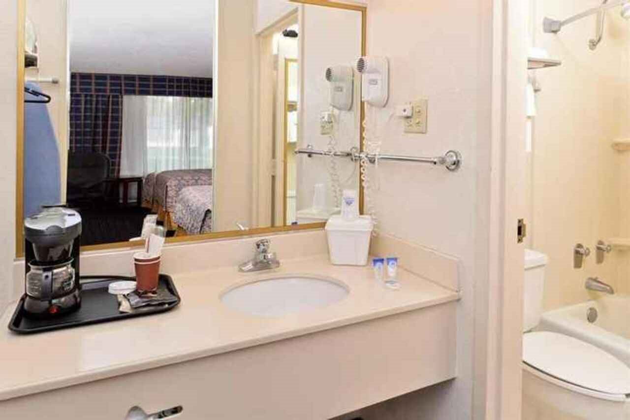 Heritage Inn & Suites by Capital O Baton Rouge I 10 - photo 5