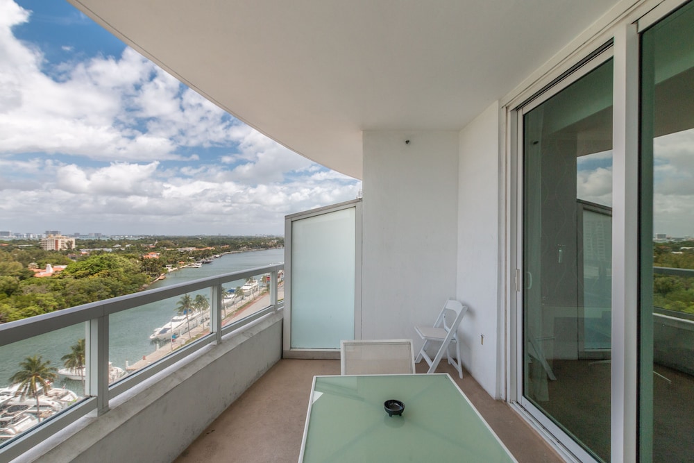 Fontainebleau Miami Beach Private Luxury Suites - photo 245