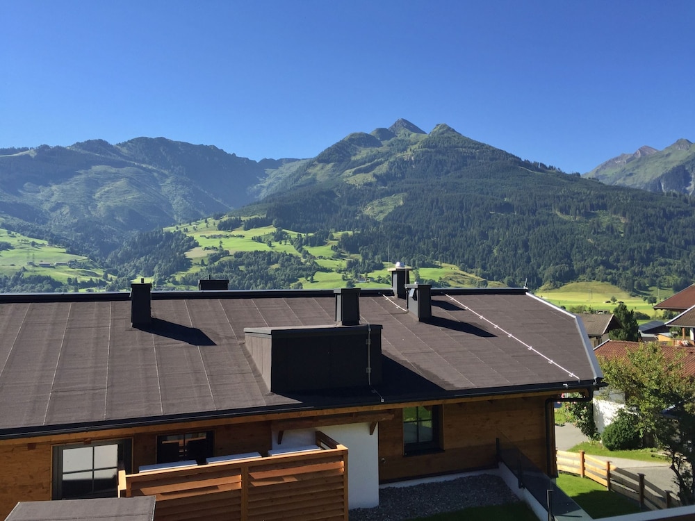 Luxury Tauern Suite Walchen Kaprun 7 — 4-Star Luxury Hotel in Piesendorf, Austria