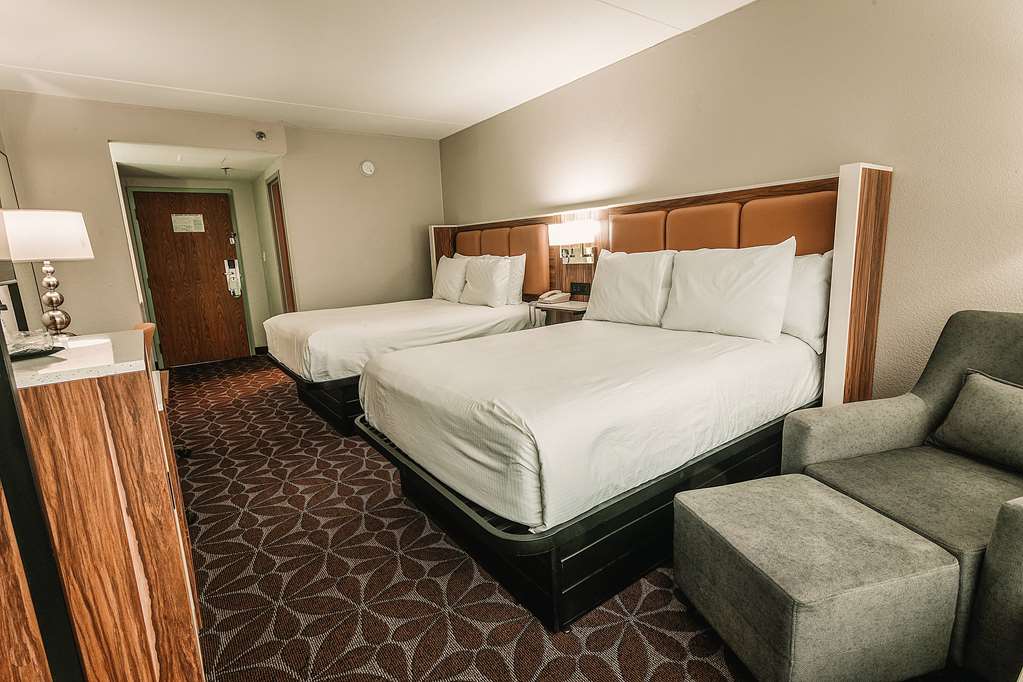 Wyndham Garden Williamsburg Busch Gardens Area - photo 19
