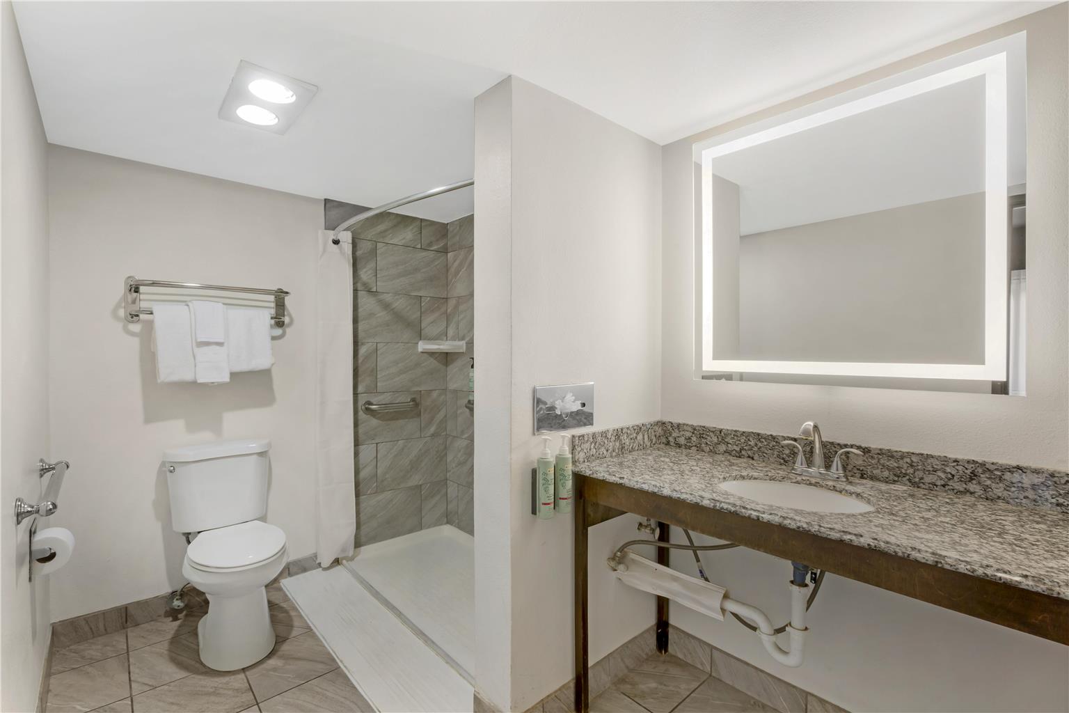 Best Western InnSuites Tucson Foothills Hotel & Suites - photo 18