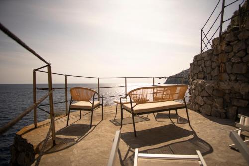 Costiera amalfitana relax per duecasa in falesia — 5-Star Luxury Hotel in Amalfi, Italy